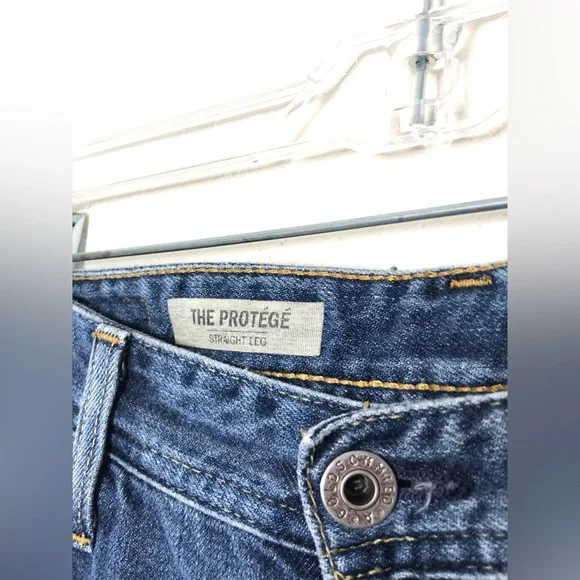 AG Adriano Goldschmied The Protege Straight Leg Jeans Size 31 x 32